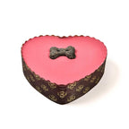 The Barking Bakery Yoghurt Topped Pawty Cake Roze Hart Met Kaars